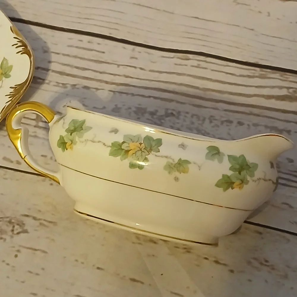 Pope Gosser American Ivy Vintage Gravy Boat with Saucer